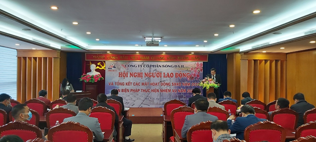 Các đại biểu tham dự Hội nghị người lao động Công ty Cổ phần Sông Đà 11 năm 2021.