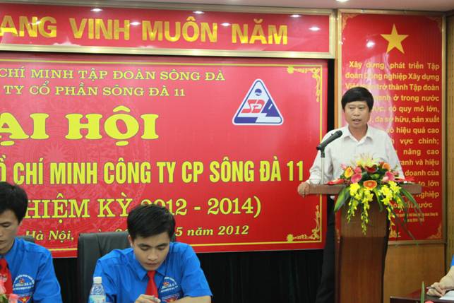 Đồng chí Nguyễn Văn Sơn, Phó Bí thư Đảng uỷ – Tổng Giám đốc Công ty phát biểu chỉ đạo Đại hội