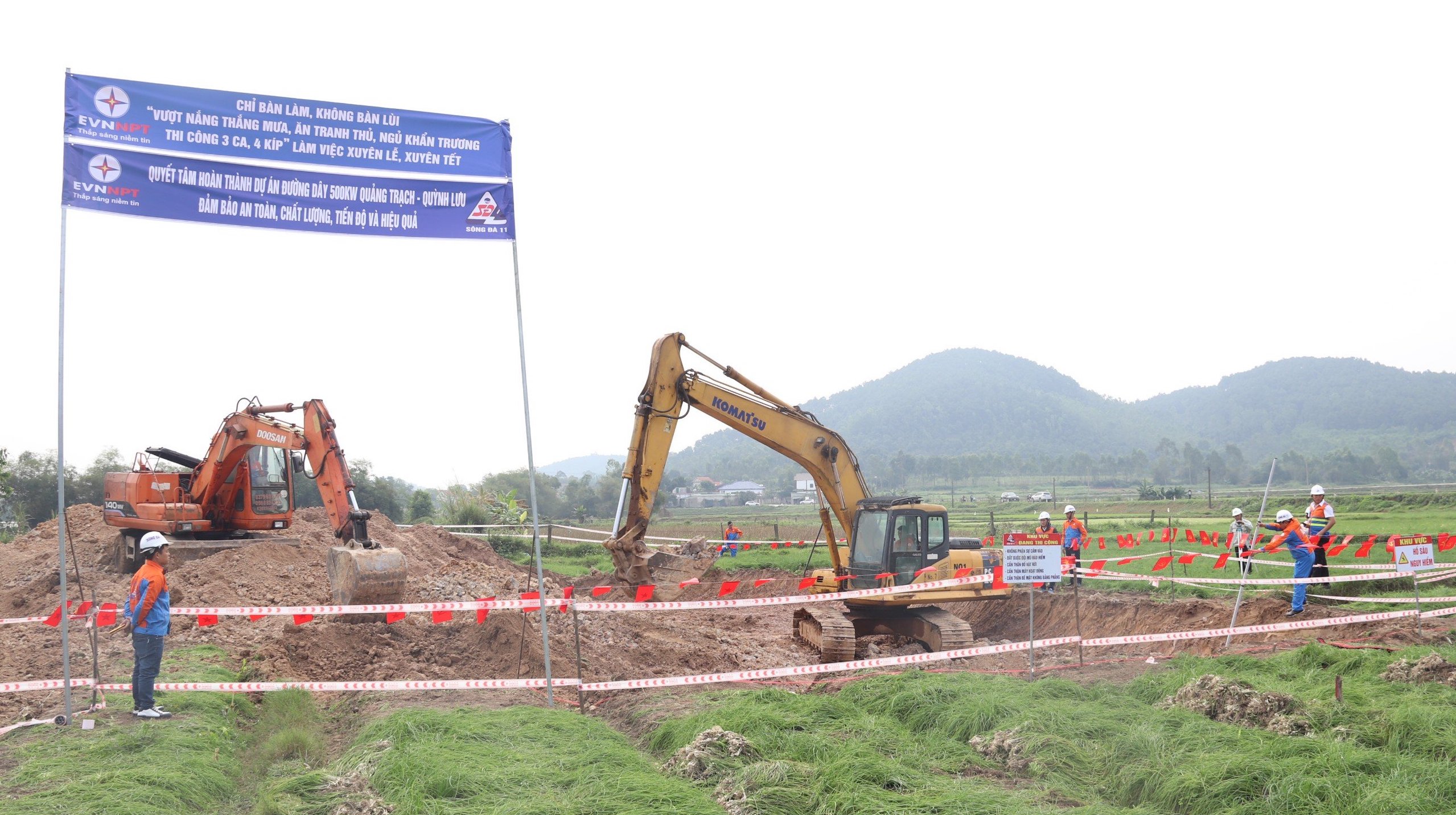 CBCNV Công ty cổ phần Sông Đà 11 Thi công xuyên tết vị trí 356 thuộc xã Nghi Kiều, huyện Nghi Lộc, tỉnh Nghệ An.